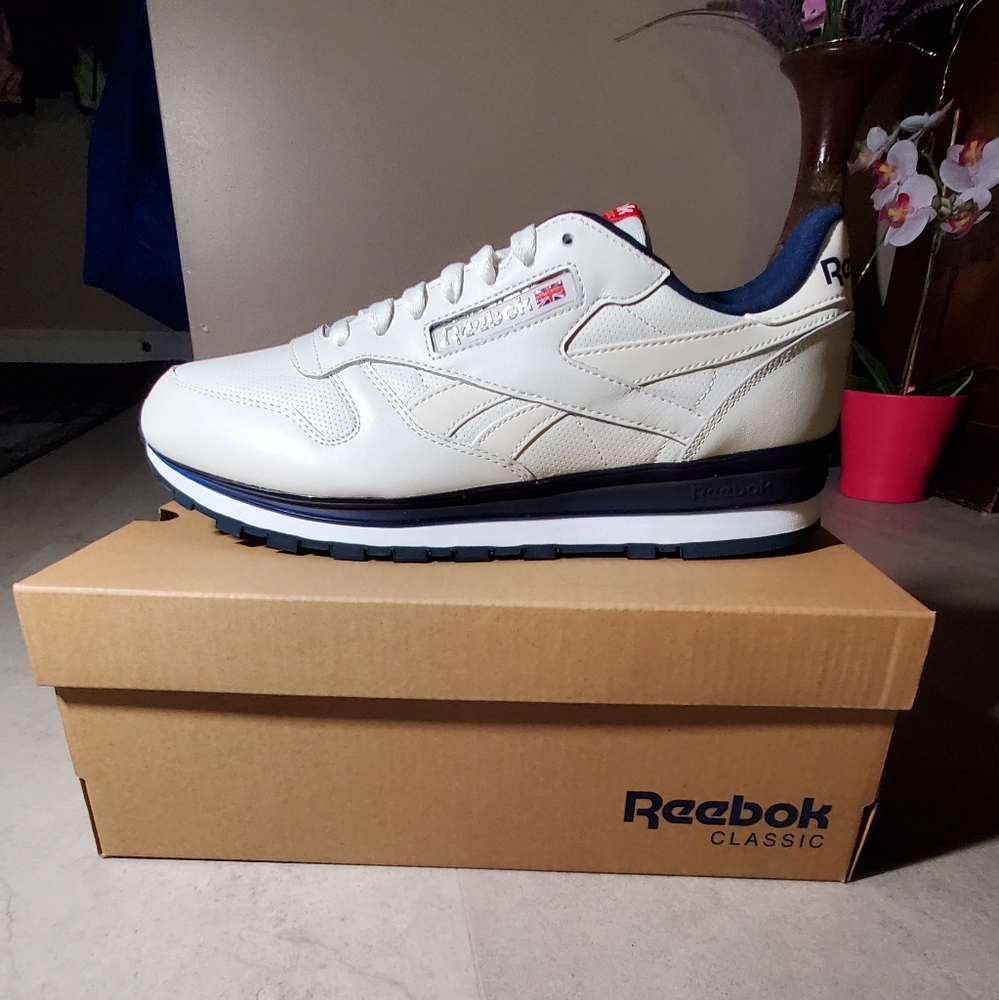 Reebok Classic,Men Size 9